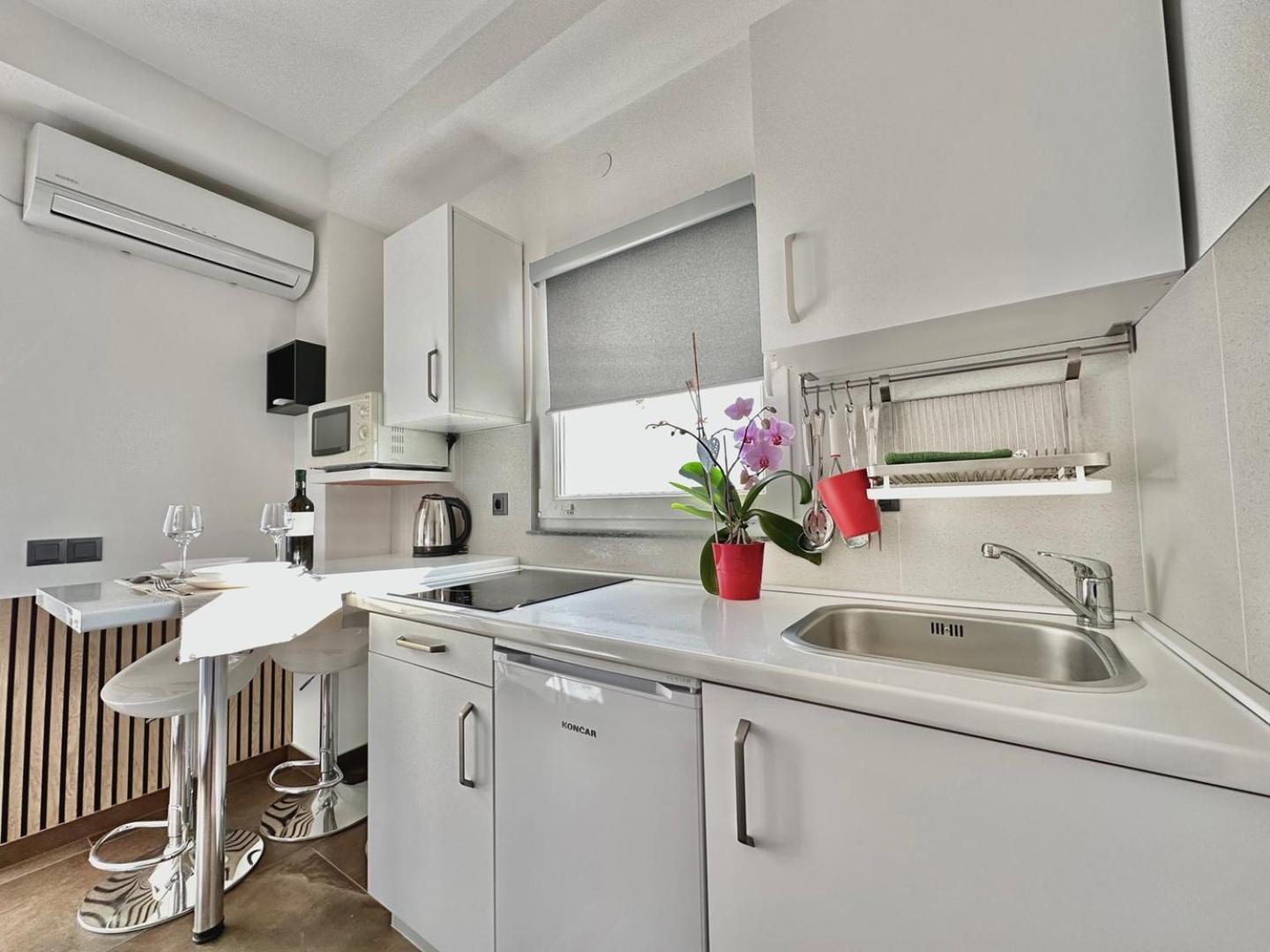 Charming Apartments Dodo Krk Town Extérieur photo
