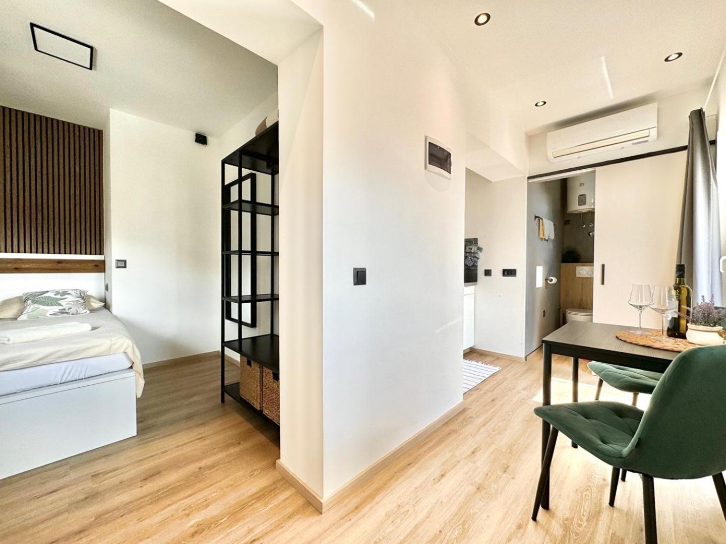 Charming Apartments Dodo Krk Town Extérieur photo
